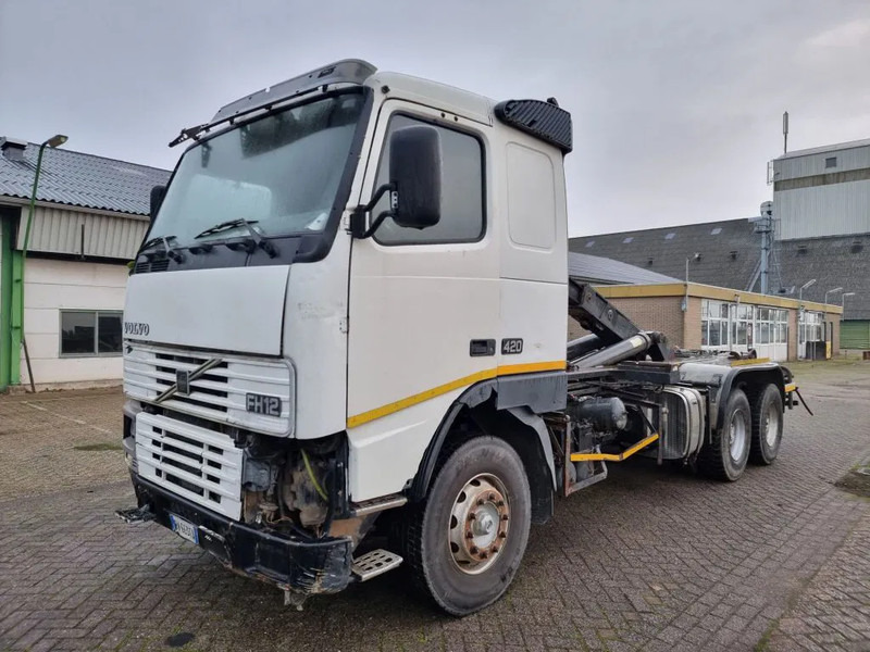 Volvo FH 12.420 6x4 - Manual Gear - STEEL/STEEL - Big Axles - PTO - Tipper: picture 2 Volvo FH 12.420 6x4 - Manual Gear - STEEL/STEEL - Big Axles - PTO - Tipper: picture 2