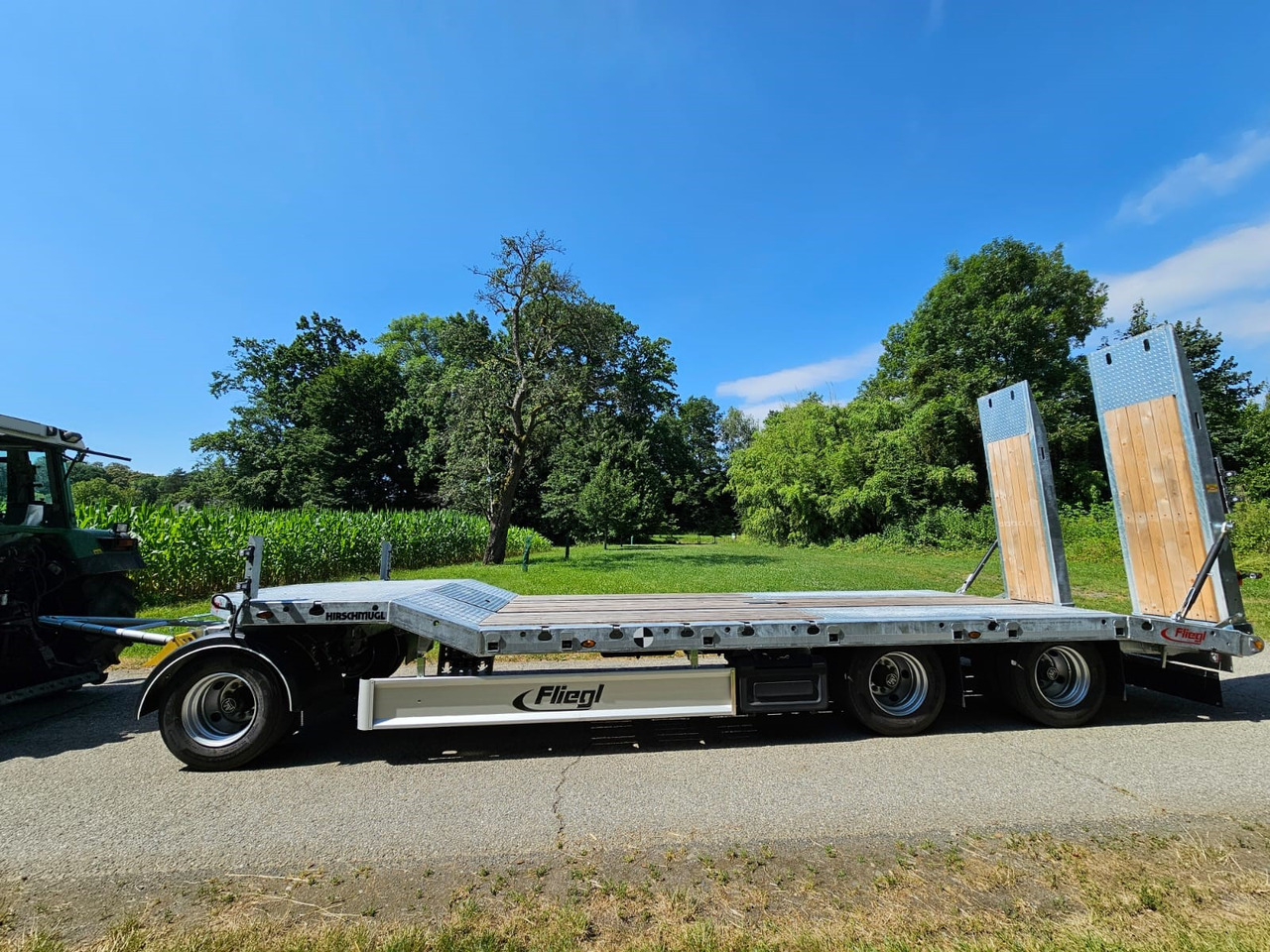 FLIEGL DTS-S 300 - Low loader trailer: picture 1 FLIEGL DTS-S 300 - Low loader trailer: picture 1