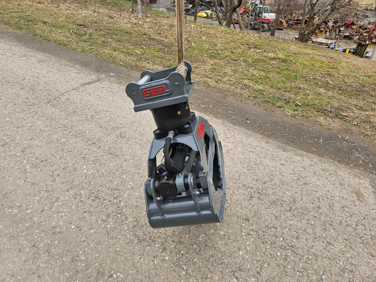 Geel UG02 - Grapple for Mini excavator: picture 3 Geel UG02 - Grapple for Mini excavator: picture 3