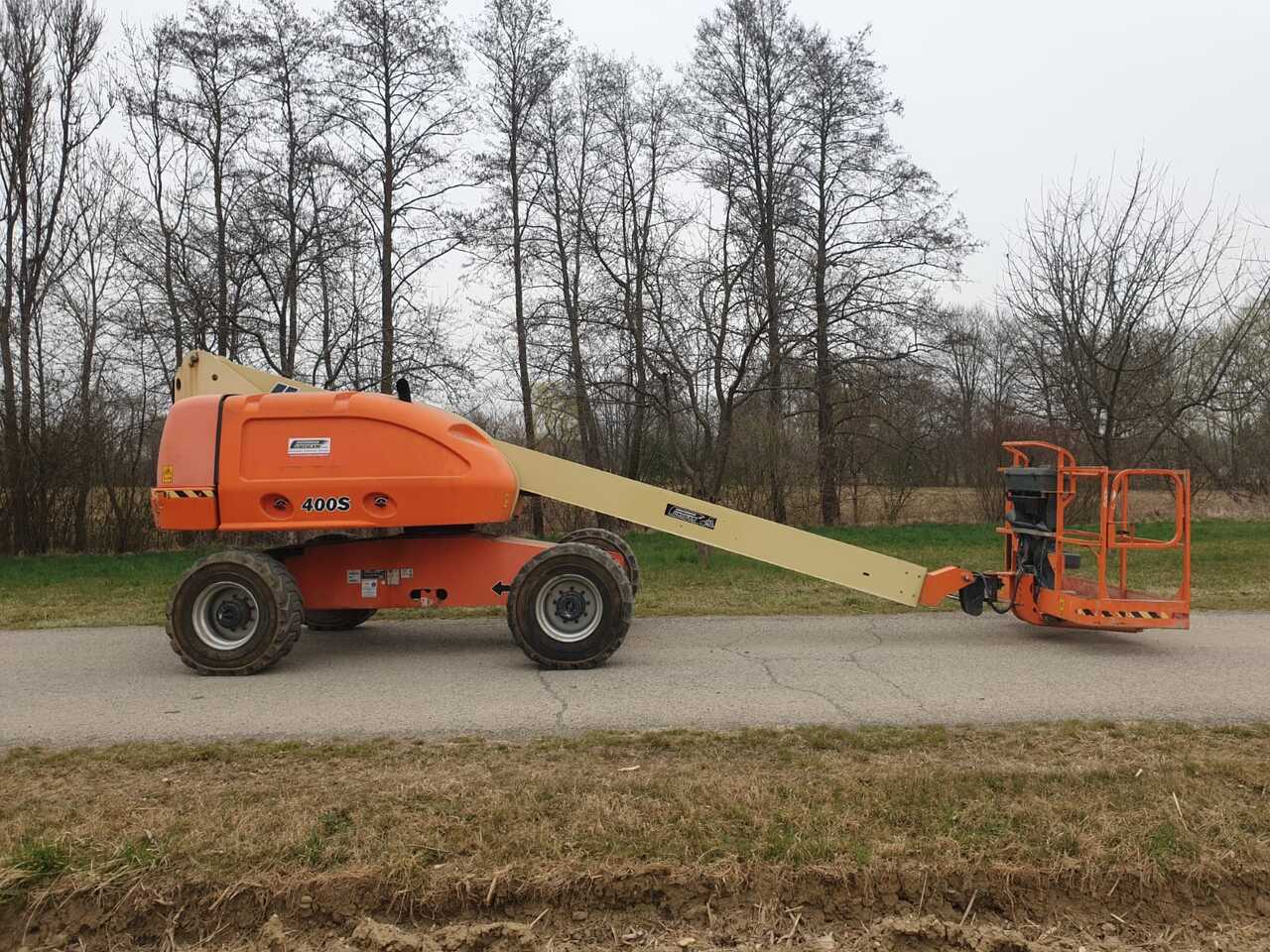 JLG 400 S - Telescopic boom: picture 2 JLG 400 S - Telescopic boom: picture 2