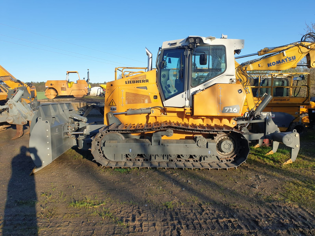 LIEBHERR PR 716 05 LGP - Bulldozer: picture 1 LIEBHERR PR 716 05 LGP - Bulldozer: picture 1