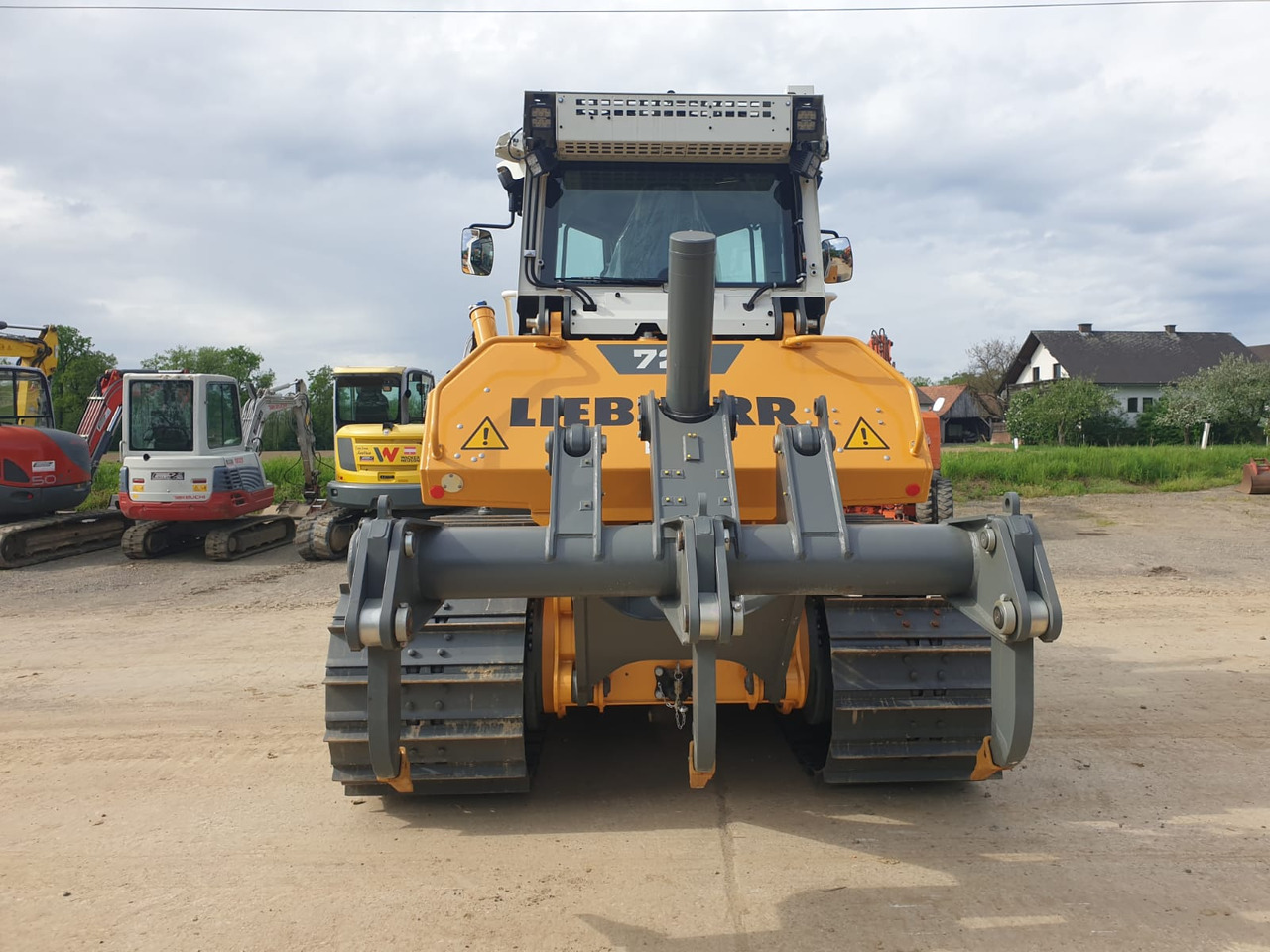 Bulldozer LIEBHERR PR 726 05 LGP: picture 7 Bulldozer LIEBHERR PR 726 05 LGP: picture 7