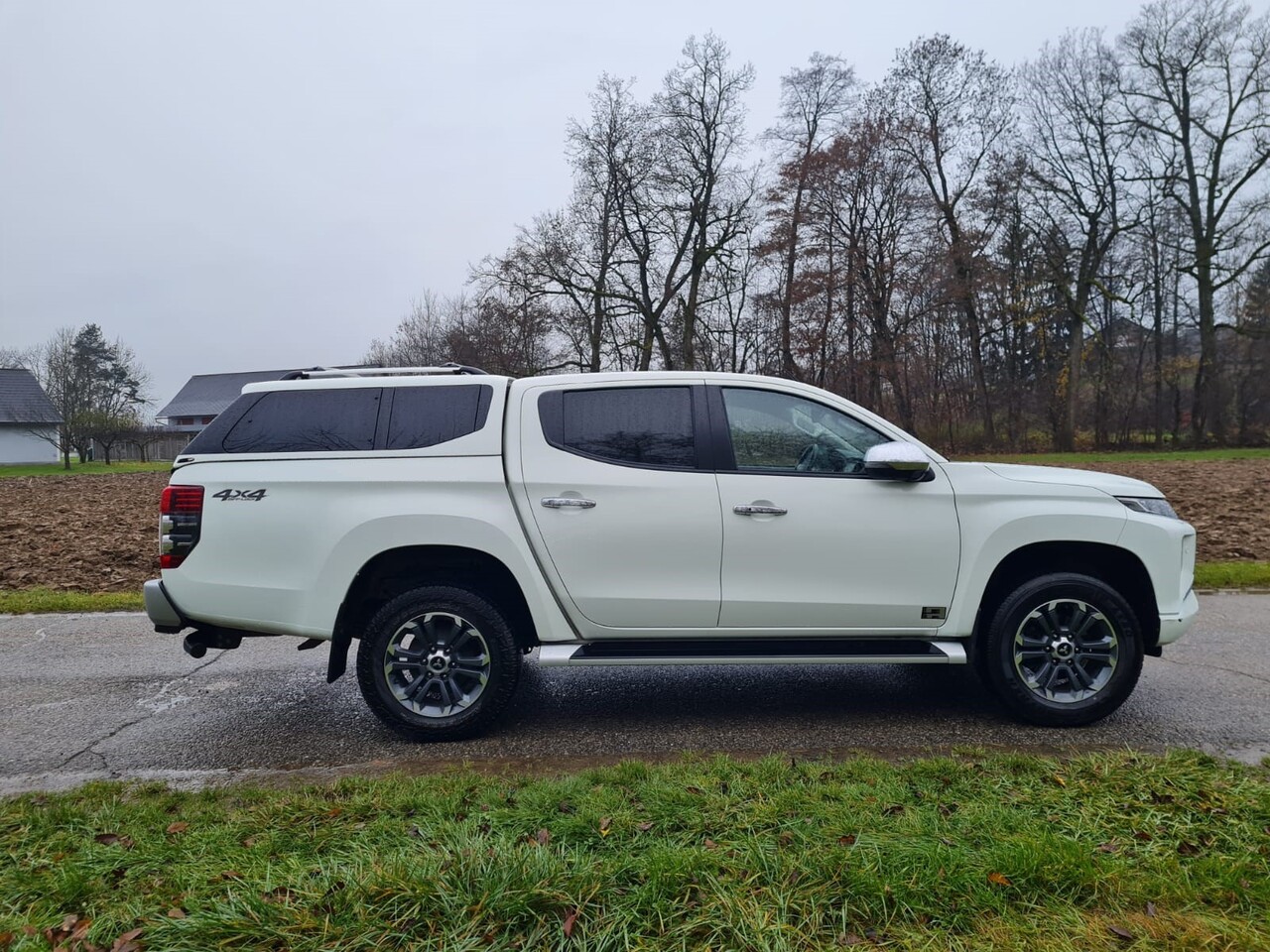 Mitsubishi L 200 - Pickup truck: picture 2 Mitsubishi L 200 - Pickup truck: picture 2