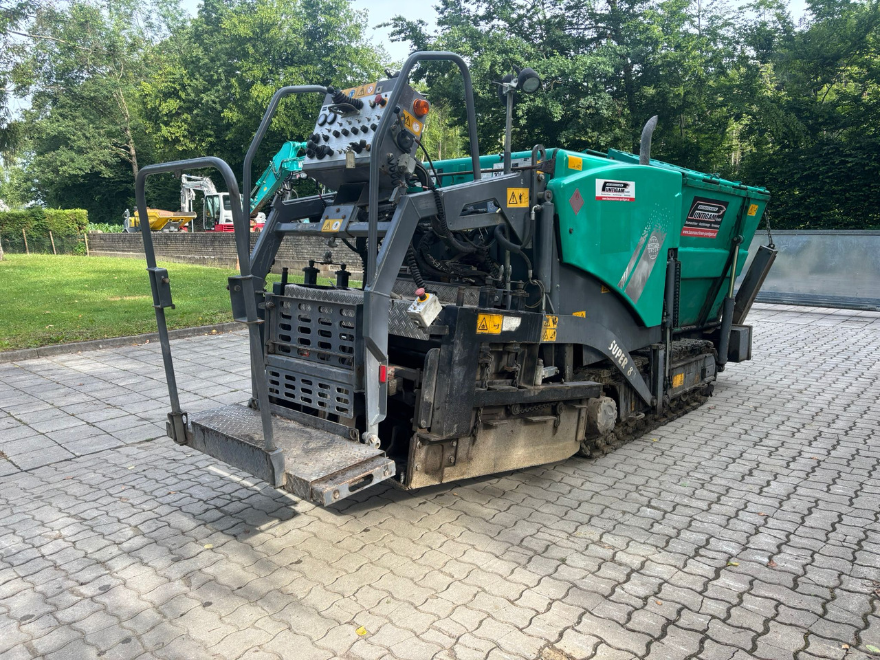 Asphalt paver VÖGELE Super 800: picture 6