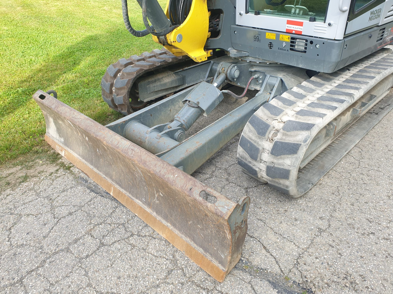 Mini excavator WACKER Neuson ET 90: picture 8