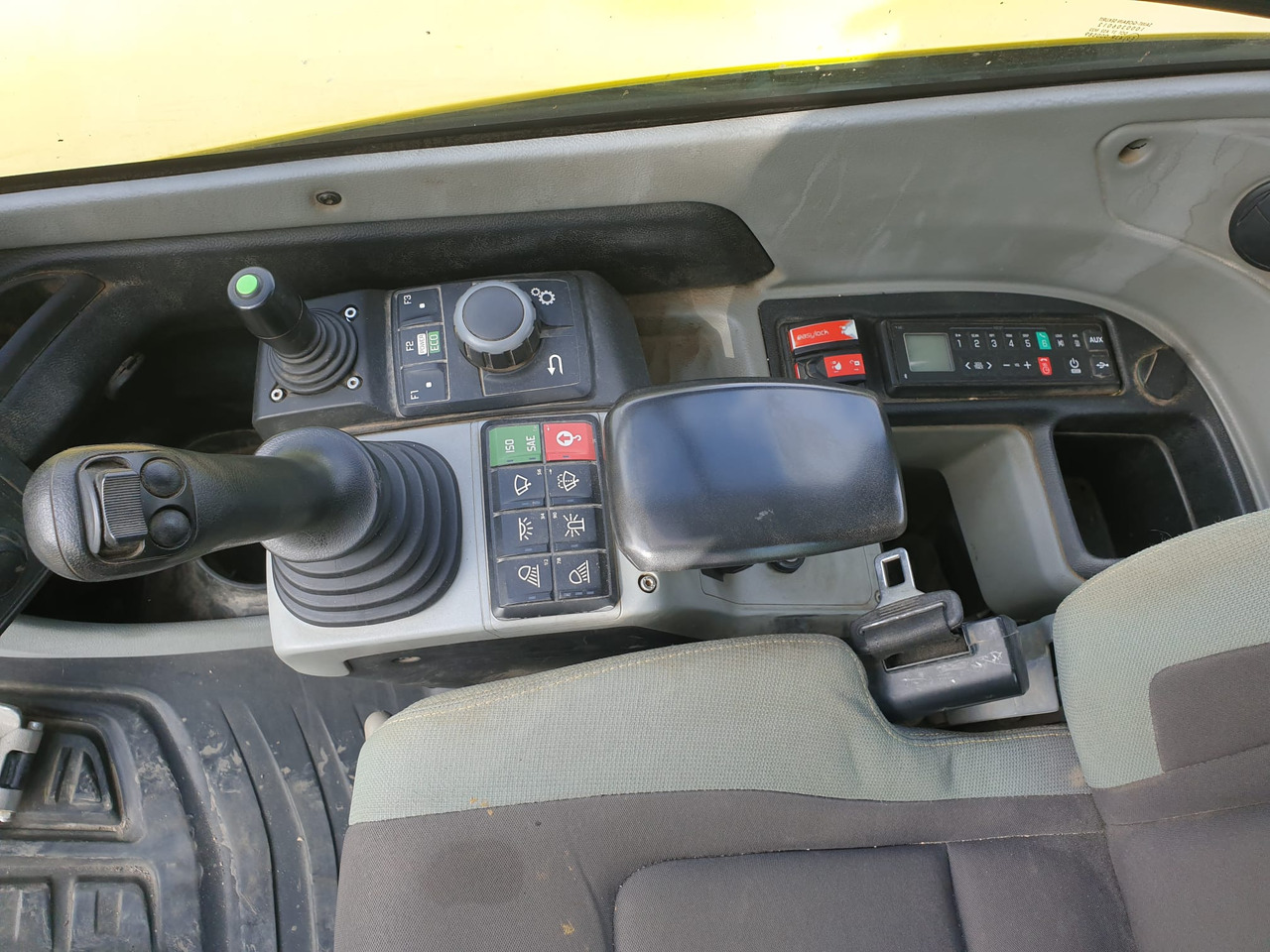 Mini excavator WACKER Neuson ET 90: picture 17