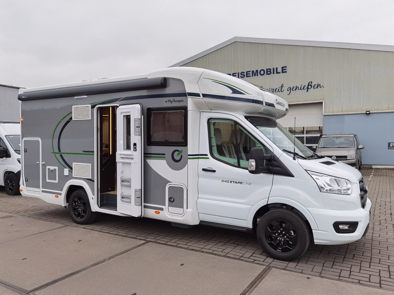 Chausson 640 ETAPE LINE /-2025- / XXL - HUBBETT & RAUMBAD - Semi-integrated motorhome: picture 4 Chausson 640 ETAPE LINE /-2025- / XXL - HUBBETT & RAUMBAD - Semi-integrated motorhome: picture 4