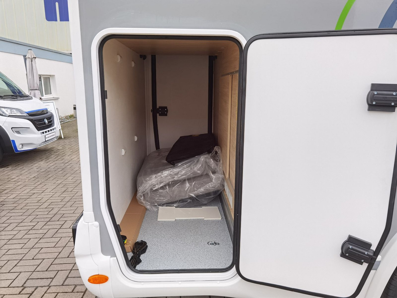 Semi-integrated motorhome Chausson 640 ETAPE LINE /-2025- / XXL - HUBBETT & RAUMBAD: picture 6