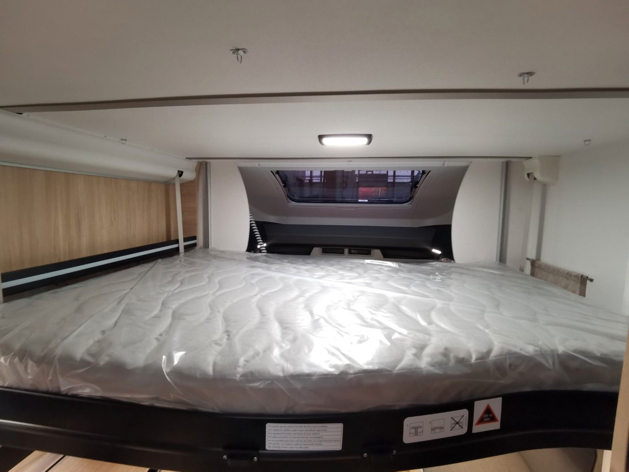 Semi-integrated motorhome Chausson 777 ETAPE LINE /-2025-/ARCTIC-PAKET/EINZELBETTEN: picture 20