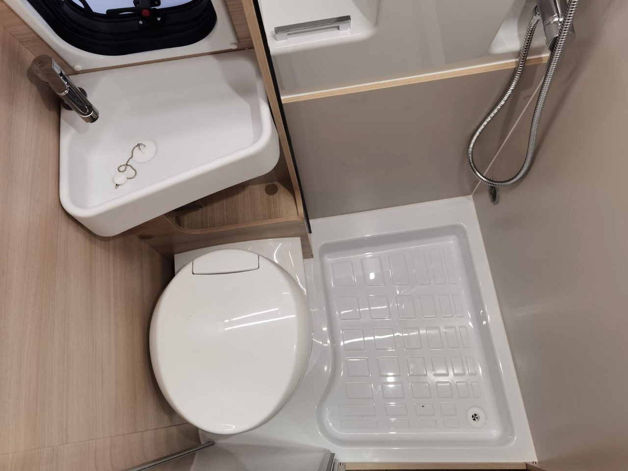 Camper van Chausson V594 SPORT LINE / MODELL 2026 / 8G.AUTOMATIK: picture 20 Camper van Chausson V594 SPORT LINE / MODELL 2026 / 8G.AUTOMATIK: picture 20