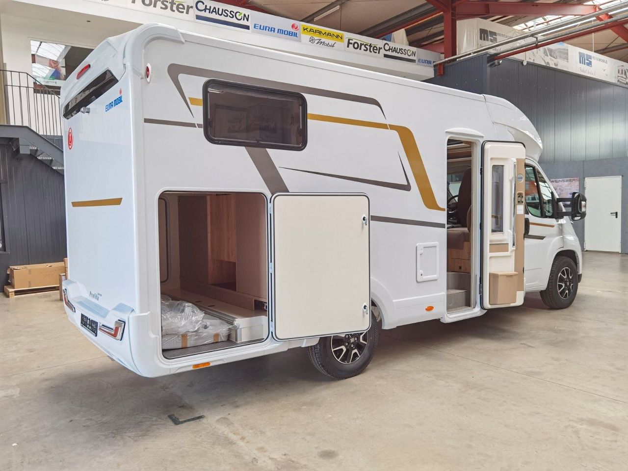 Semi-integrated motorhome Eura Mobil PROFILA T 695 EB / MODELL 2026 / EINZELBETTEN: picture 10
