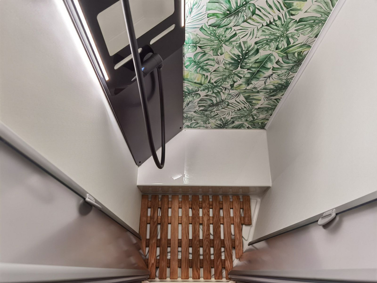 Semi-integrated motorhome Eura Mobil PROFILA T 726 EF /-2025-/ MONDIAL PLUS & S-PAKET: picture 24 Semi-integrated motorhome Eura Mobil PROFILA T 726 EF /-2025-/ MONDIAL PLUS & S-PAKET: picture 24