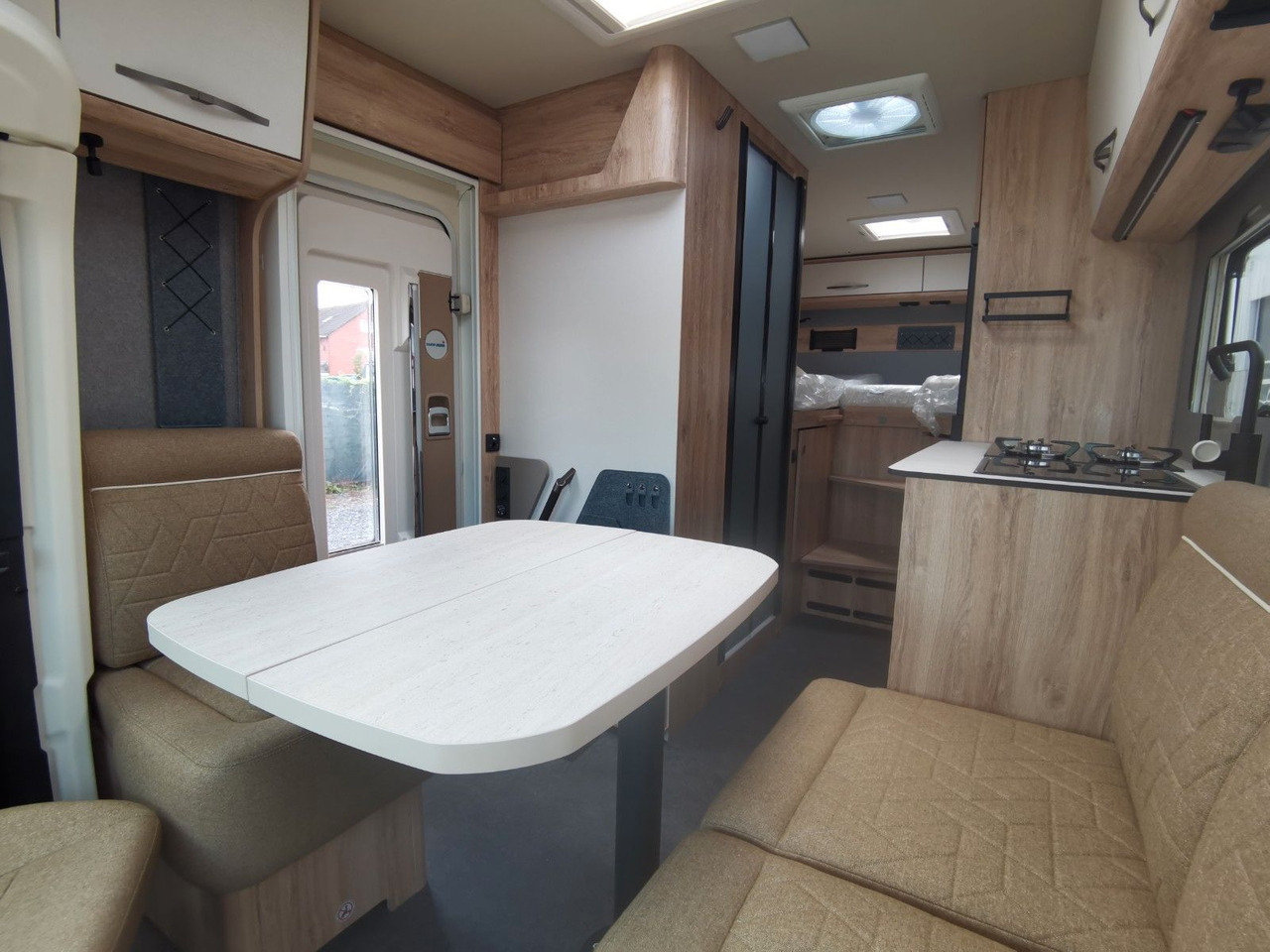 Lease a  Eura Mobil XTURA 686 EF / MODELL 2026 /4x4 /TOP-AUSSTATTUNG Eura Mobil XTURA 686 EF / MODELL 2026 /4x4 /TOP-AUSSTATTUNG: picture 18