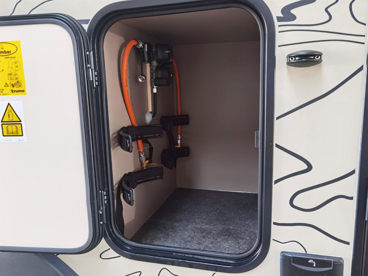 Lease a  Eura Mobil XTURA 686 EF / MODELL 2026 /4x4 /TOP-AUSSTATTUNG Eura Mobil XTURA 686 EF / MODELL 2026 /4x4 /TOP-AUSSTATTUNG: picture 13