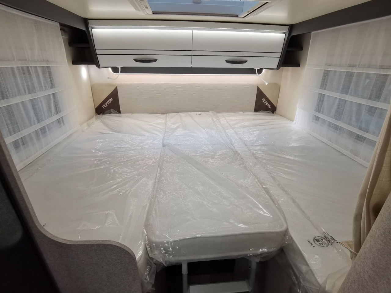 Semi-integrated motorhome Forster T 699 EB / -MODELL 2025-/ EINZELBETTEN & HUBBETT: picture 21
