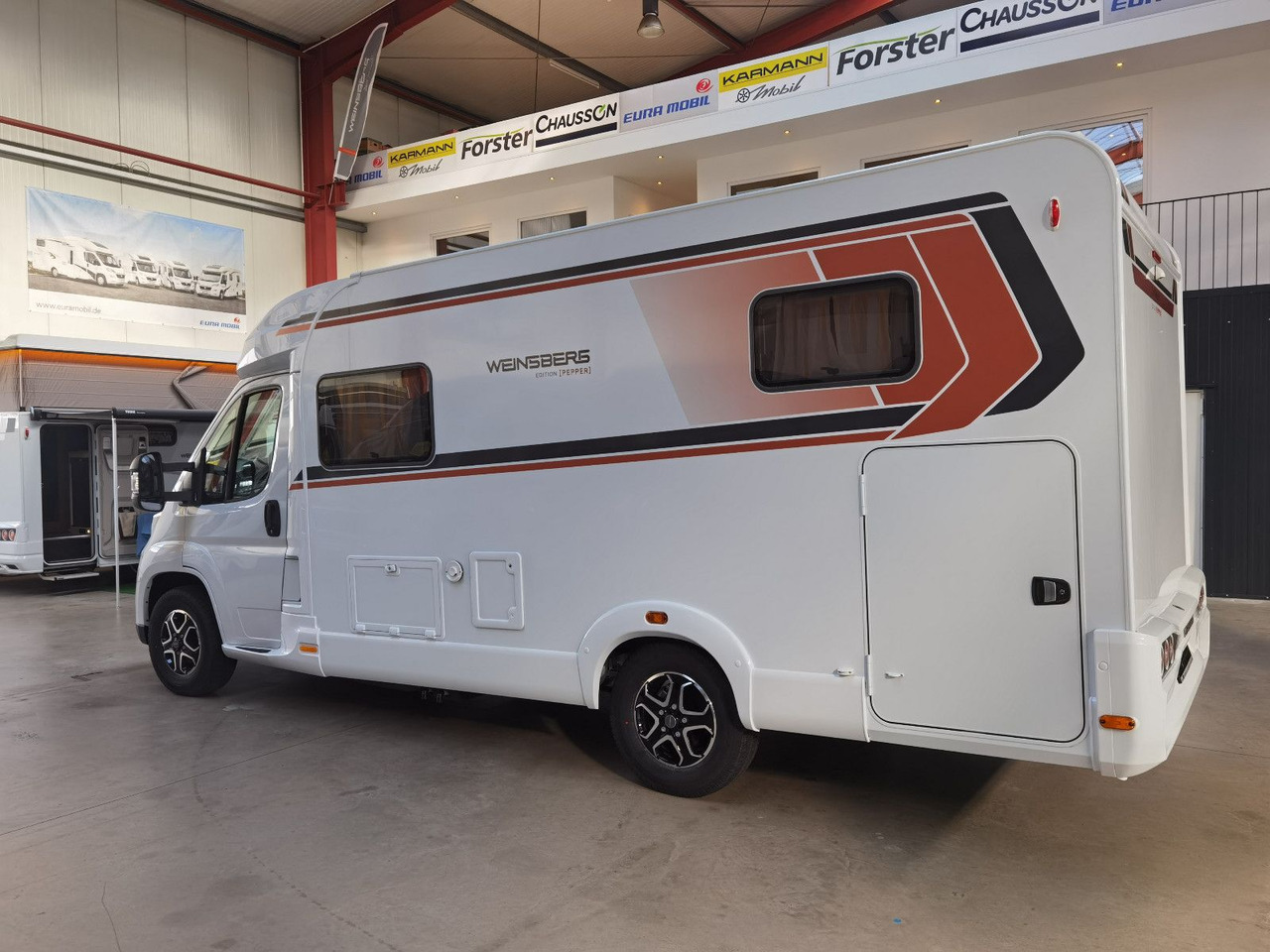 Weinsberg CARACOMPACT 600 MEG PEPPER / 180PS- 8G-AUTOMATIK - Semi-integrated motorhome: picture 5 Weinsberg CARACOMPACT 600 MEG PEPPER / 180PS- 8G-AUTOMATIK - Semi-integrated motorhome: picture 5