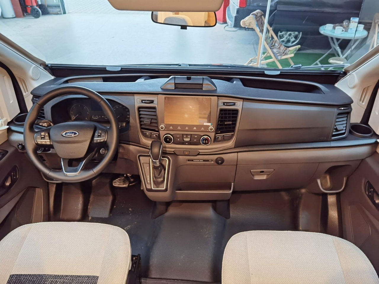 Semi-integrated motorhome Weinsberg CARASUITE 650 MEG/155-DSG/EINZELBETTEN & HUBBETT: picture 11