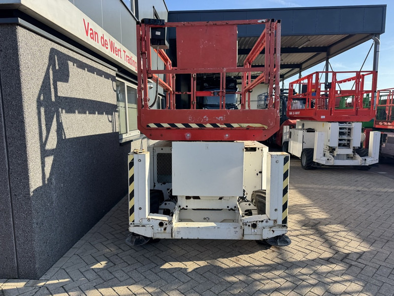 Genie GS 3369 RT Hoogwerker / Arbeitsbuhne 12mtr werkhoogte 4x4 Kubota DIESEL 2012 - Scissor lift: picture 5 Genie GS 3369 RT Hoogwerker / Arbeitsbuhne 12mtr werkhoogte 4x4 Kubota DIESEL 2012 - Scissor lift: picture 5