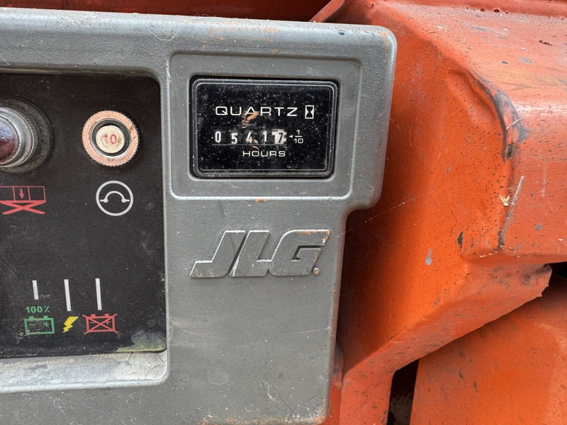 Scissor lift JLG 2646ES schaarlift schaarhoogwerker 20044 uur 10mtr werkhoogte Elektrisch: picture 14