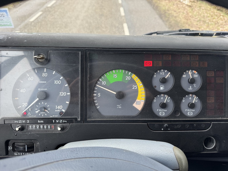 Box truck Mercedes-Benz vario 814 D: picture 17