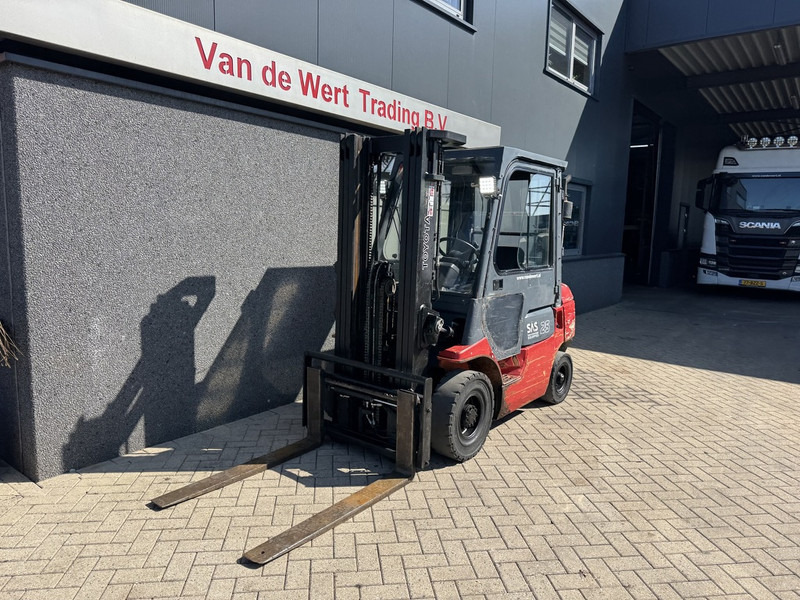 Toyota 02-7FDF25 - Diesel forklift: picture 4 Toyota 02-7FDF25 - Diesel forklift: picture 4