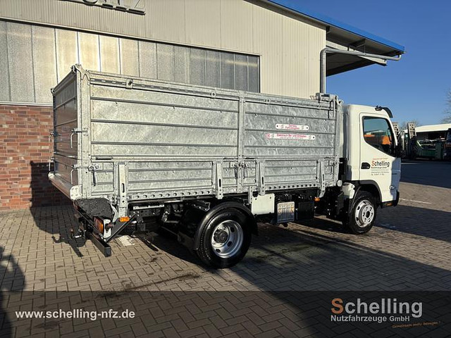 FUSO 7C15 - Dropside/ Flatbed truck: picture 3 FUSO 7C15 - Dropside/ Flatbed truck: picture 3