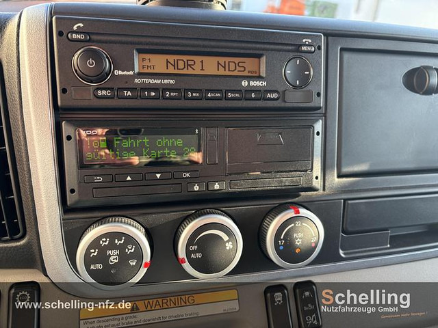 Dropside/ Flatbed truck FUSO 7C15: picture 8