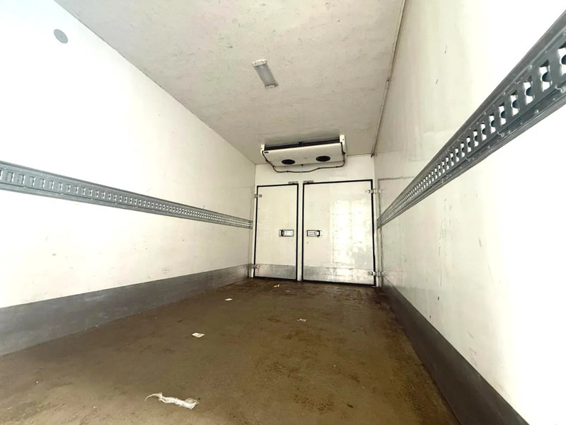 Refrigerator truck DAF LF 55.220 CARRIER SUPRA 950MT FRIGO: picture 12