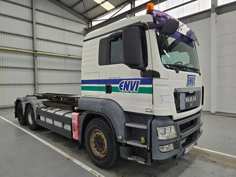 MAN TGS 28.440 6x2 / EURO 5 / AIRCO / LIFTAS / 10 roues - 10 tyres - Cab chassis truck: picture 3 MAN TGS 28.440 6x2 / EURO 5 / AIRCO / LIFTAS / 10 roues - 10 tyres - Cab chassis truck: picture 3