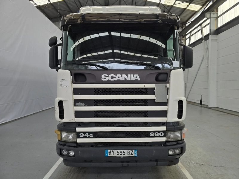 Scania R94-260 - Curtainsider truck: picture 2 Scania R94-260 - Curtainsider truck: picture 2