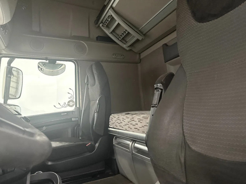 Tractor unit DAF XF 106.460 Superspacecab: picture 11 Tractor unit DAF XF 106.460 Superspacecab: picture 11