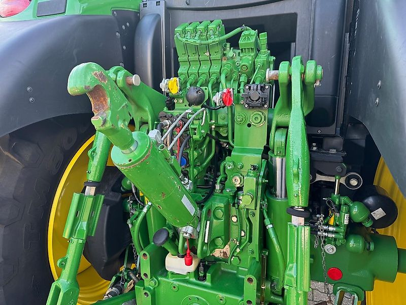 John Deere 6R195 AP 50KM COMMAND-PRO 2023 FH+FA!!! - Farm tractor: picture 4 John Deere 6R195 AP 50KM COMMAND-PRO 2023 FH+FA!!! - Farm tractor: picture 4