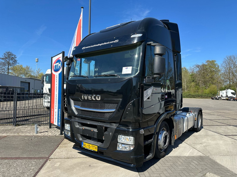 Iveco AS440S46T/FP-LT HI-WAY 2x fueltank height adjustable 5th wheel - Tractor unit: picture 2 Iveco AS440S46T/FP-LT HI-WAY 2x fueltank height adjustable 5th wheel - Tractor unit: picture 2