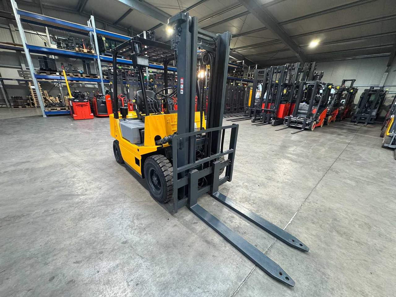 1990 UVV 11/2026 TCM FD25Z2S 2,500KG DIESEL FORKLIFT 2,883 HOURS ISUZU ENGINE - Forklift: picture 4 1990 UVV 11/2026 TCM FD25Z2S 2,500KG DIESEL FORKLIFT 2,883 HOURS ISUZU ENGINE - Forklift: picture 4