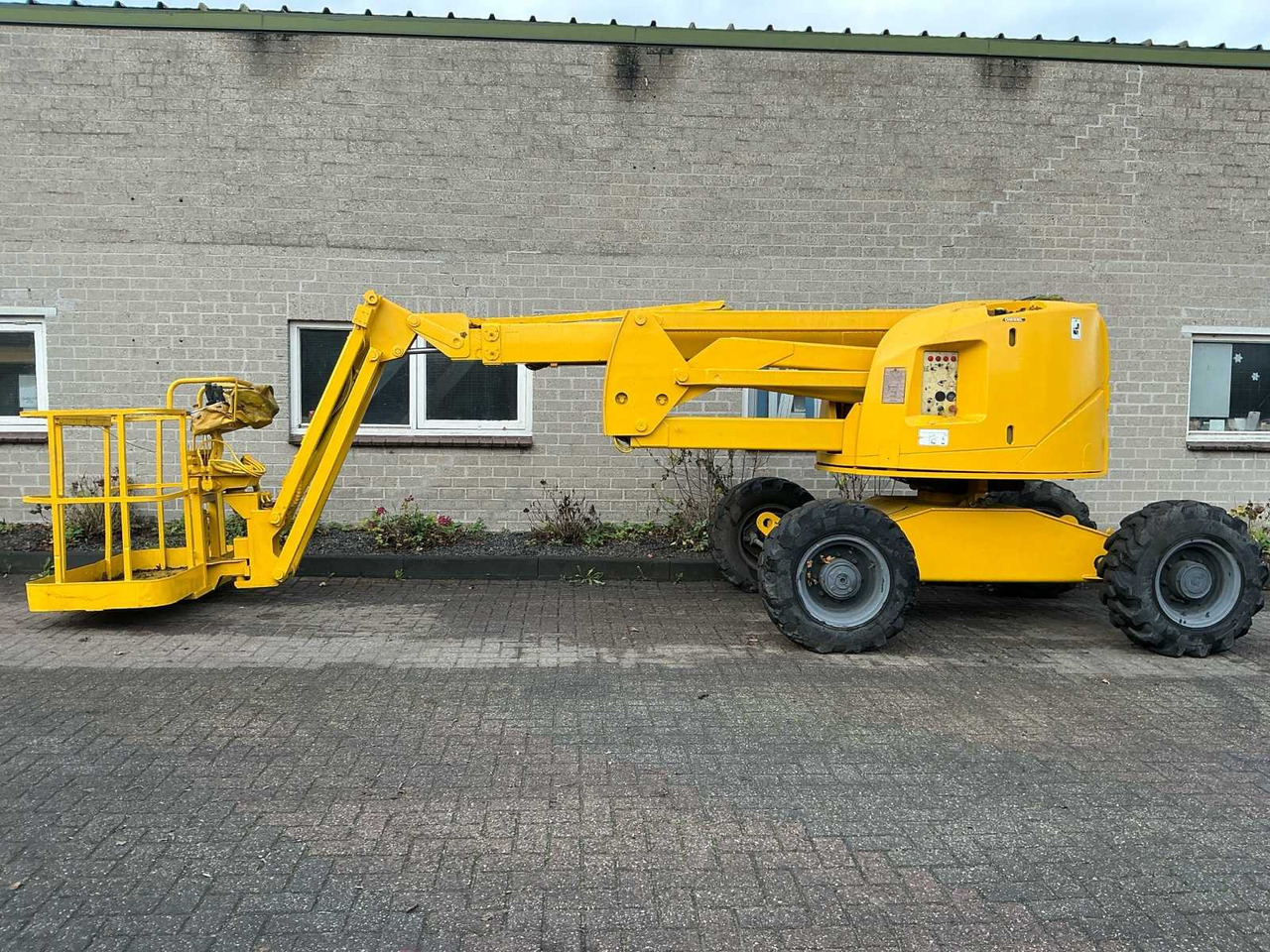 2000 HAULOTTE HA16PX AERIAL PLATFORM - Aerial platform: picture 4 2000 HAULOTTE HA16PX AERIAL PLATFORM - Aerial platform: picture 4