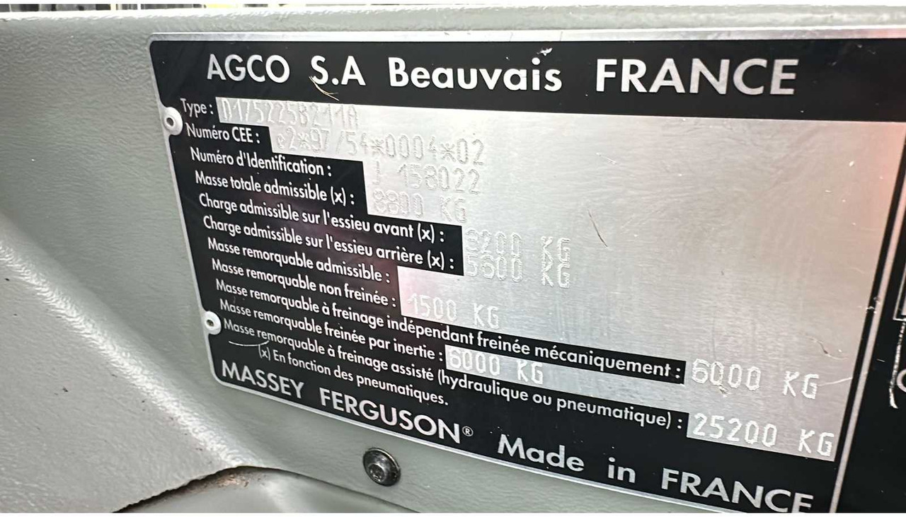 Farm tractor 2002 MASSEY FERGUSON 6255 FOUR WHEEL DRIVE FARM TRACTOR: picture 10 Farm tractor 2002 MASSEY FERGUSON 6255 FOUR WHEEL DRIVE FARM TRACTOR: picture 10