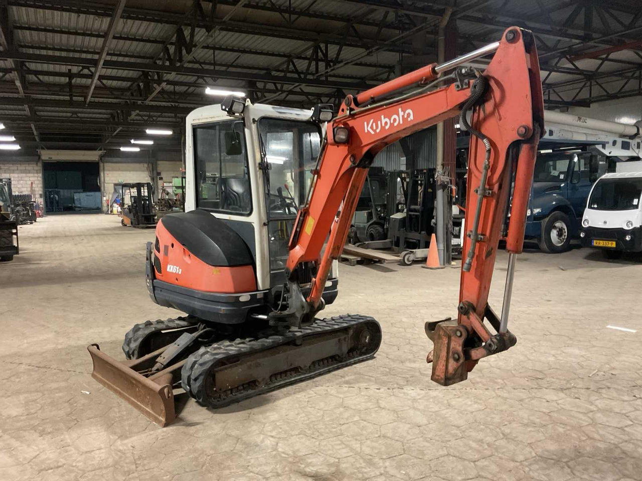 2004 KUBOTA KX61-3 MINI EXCAVATOR - Mini excavator: picture 2 2004 KUBOTA KX61-3 MINI EXCAVATOR - Mini excavator: picture 2