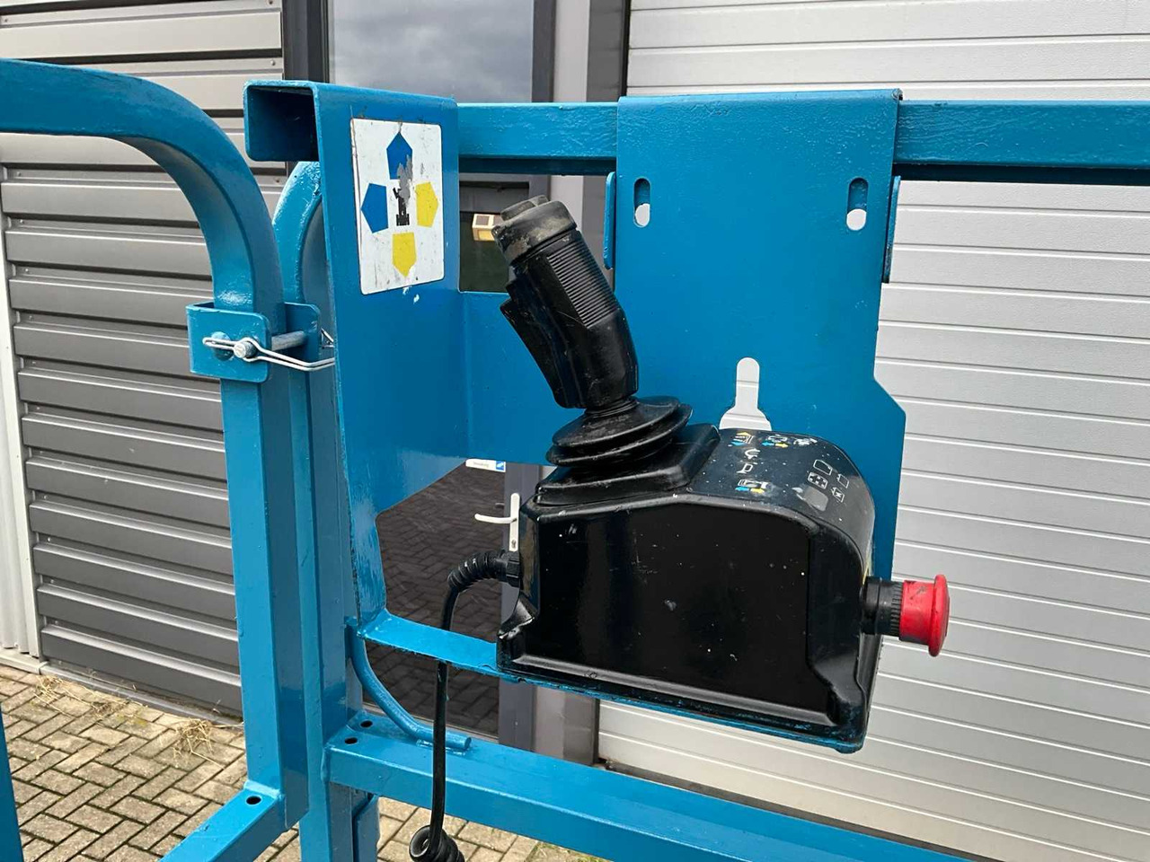 Aerial platform 2006 GENIE GS-3246 AERIAL PLATFORM: picture 8