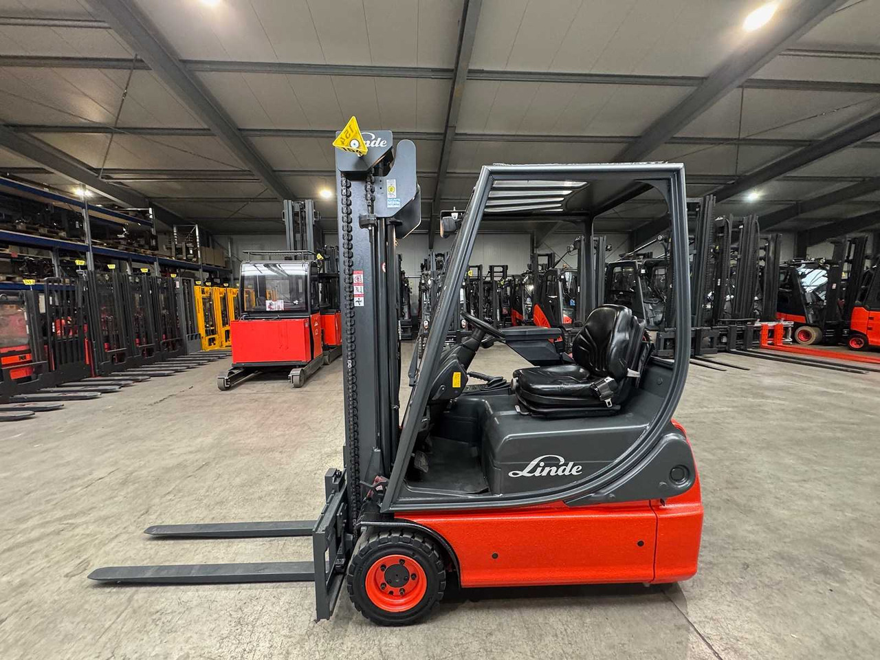 2006 SERVICE + UVV 12/2026 LINDE E14 2,977 HOURS 4X TIRES NEW ELECTRIC FORKLIFT. E20 E16 - Forklift: picture 1 2006 SERVICE + UVV 12/2026 LINDE E14 2,977 HOURS 4X TIRES NEW ELECTRIC FORKLIFT. E20 E16 - Forklift: picture 1