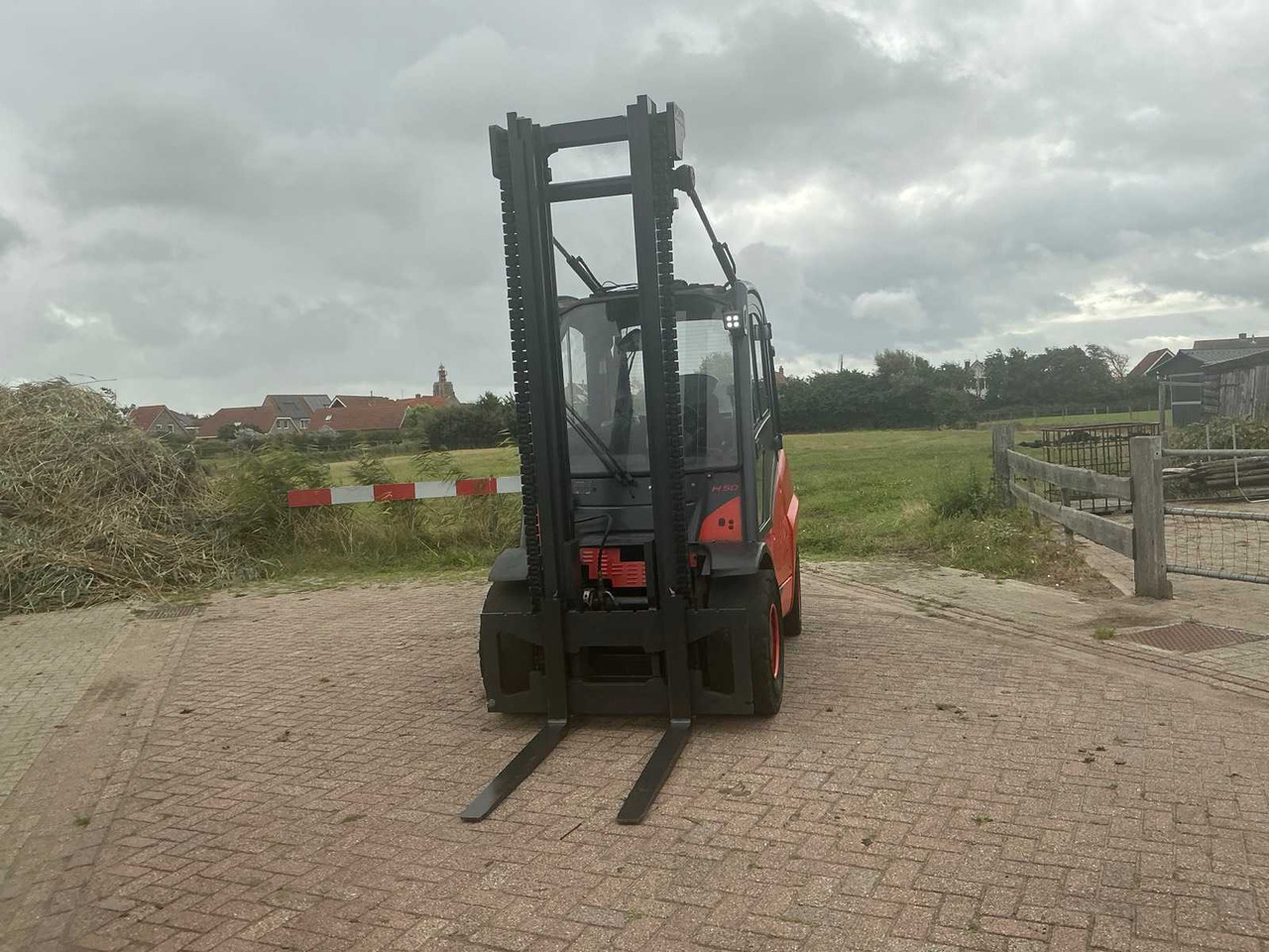 2011 LINDE H50D-01 FORKLIFT - Forklift: picture 2 2011 LINDE H50D-01 FORKLIFT - Forklift: picture 2