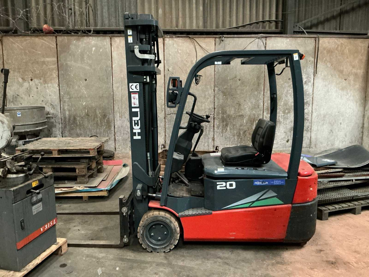 2012 HELI CPD20SQ FORKLIFT - Forklift: picture 2 2012 HELI CPD20SQ FORKLIFT - Forklift: picture 2