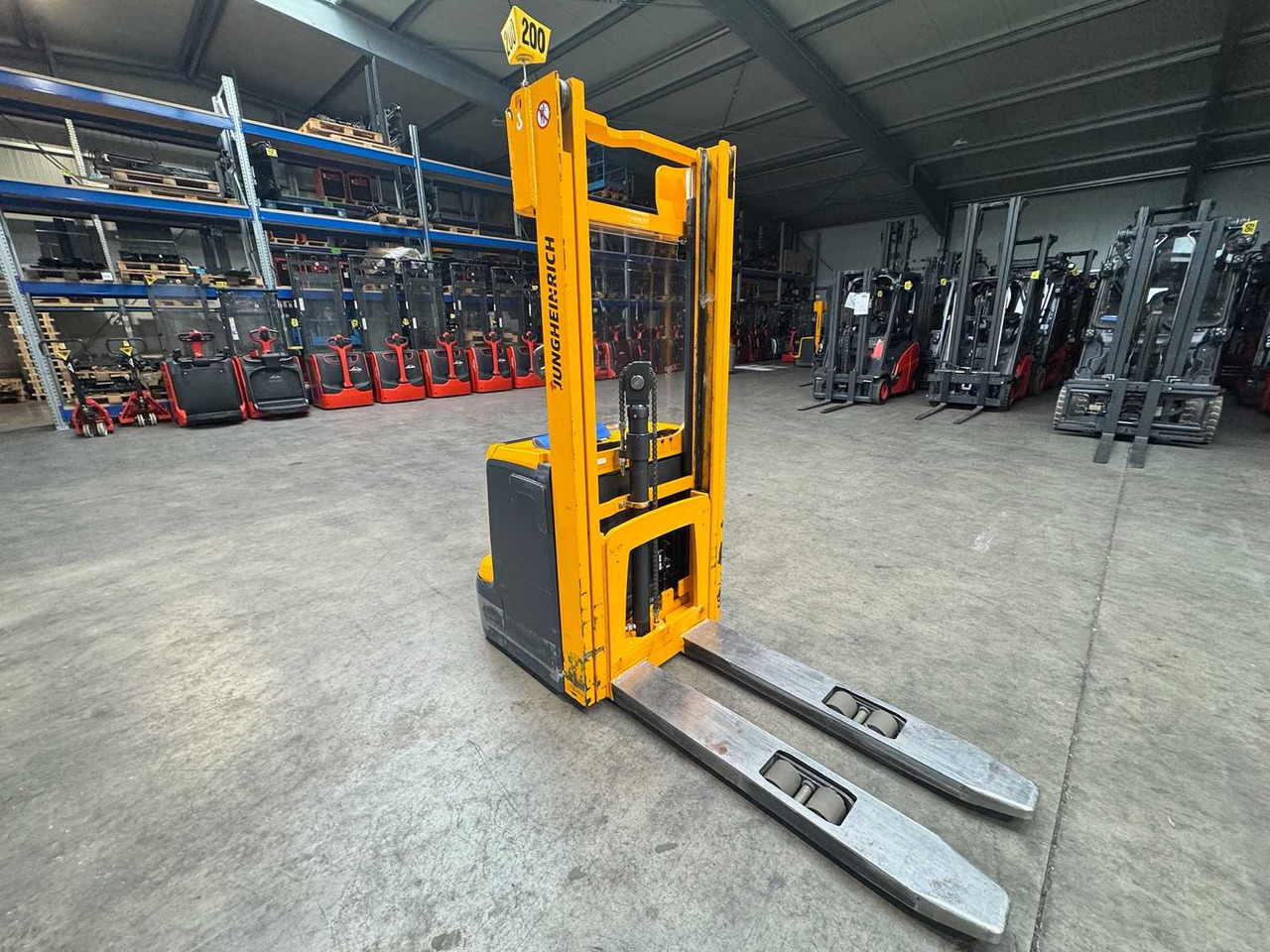 2013 JUNGHEINRICH EJC220 2,000KG STACKER PALLET TRUCK ANT FREE LIFT - Forklift: picture 1 2013 JUNGHEINRICH EJC220 2,000KG STACKER PALLET TRUCK ANT FREE LIFT - Forklift: picture 1