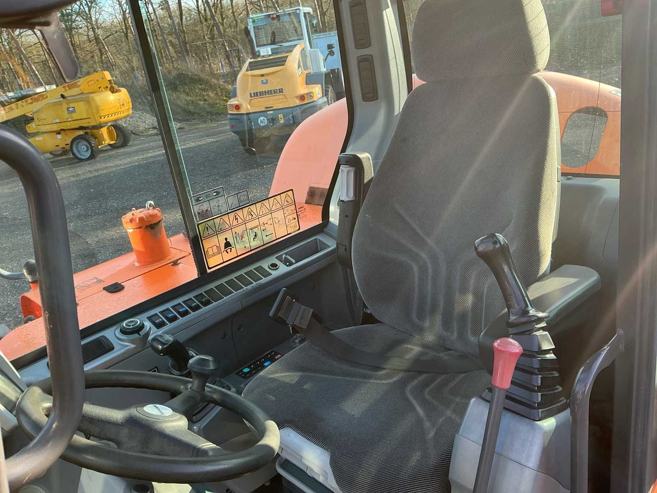 Excavator 2015 DOOSAN DX 55W MIDI EXCAVATOR: picture 11 Excavator 2015 DOOSAN DX 55W MIDI EXCAVATOR: picture 11