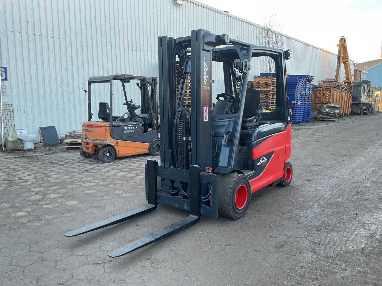 2015 LINDE E 35HL FORKLIFT TRUCK - Forklift: picture 1 2015 LINDE E 35HL FORKLIFT TRUCK - Forklift: picture 1