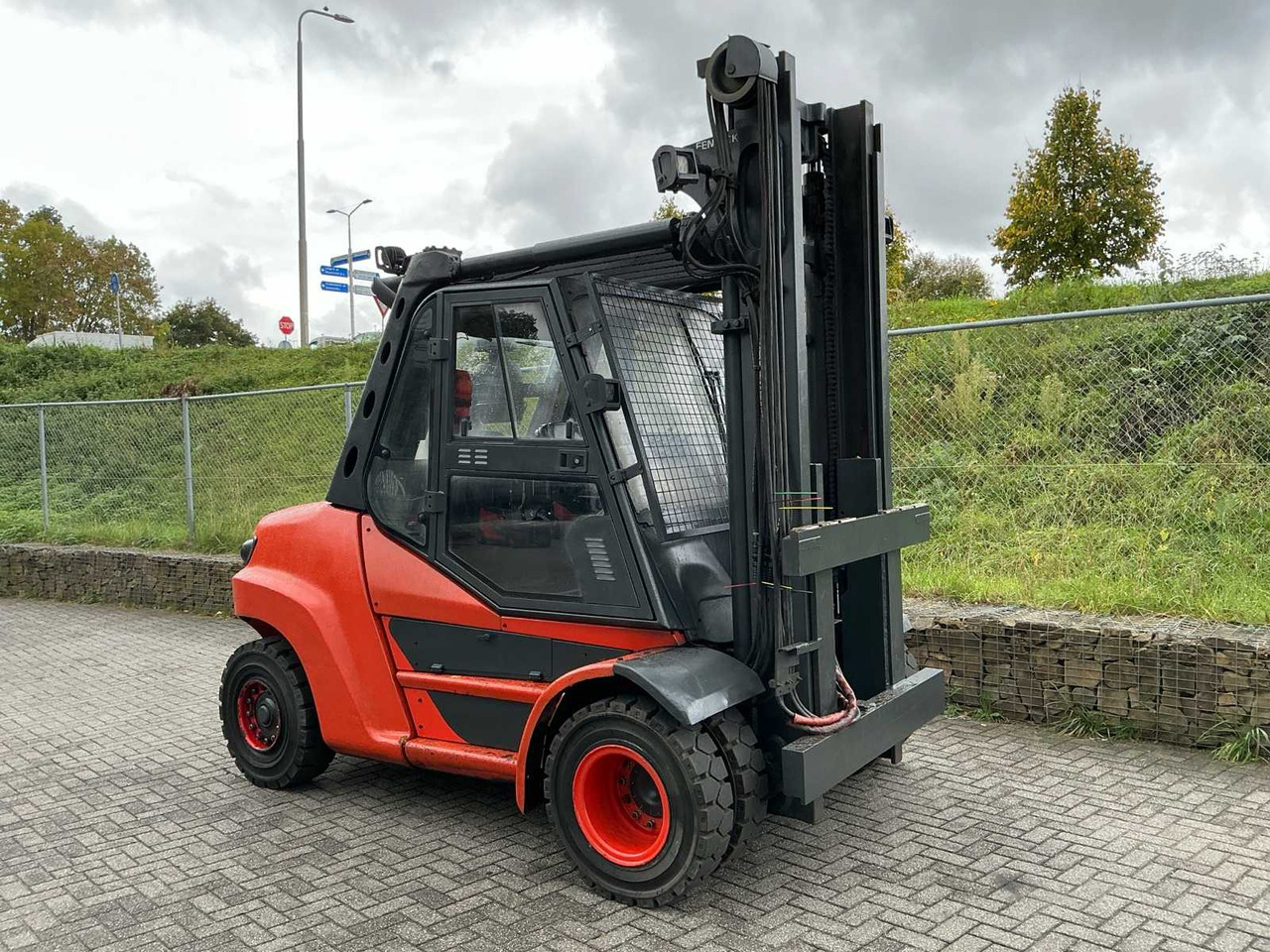 2017 FENWICK-LINDE H80D-03/900 FORKLIFT - Forklift: picture 1 2017 FENWICK-LINDE H80D-03/900 FORKLIFT - Forklift: picture 1