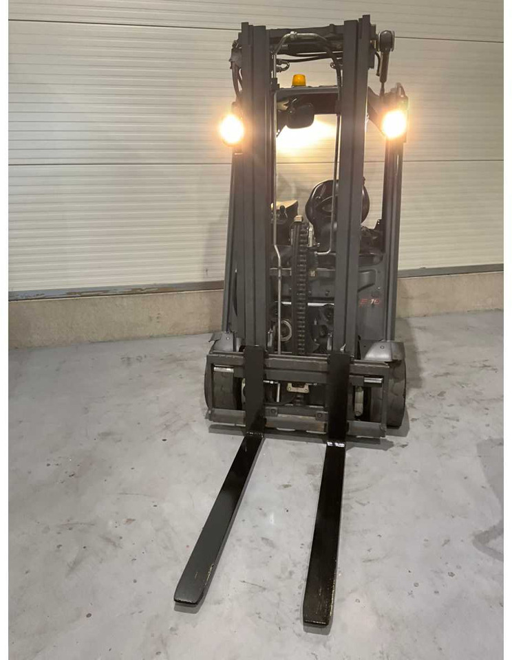 2017 LINDE E18-02 1800KG LI-ION 4171HOUR FORKLIFT - Forklift: picture 5 2017 LINDE E18-02 1800KG LI-ION 4171HOUR FORKLIFT - Forklift: picture 5