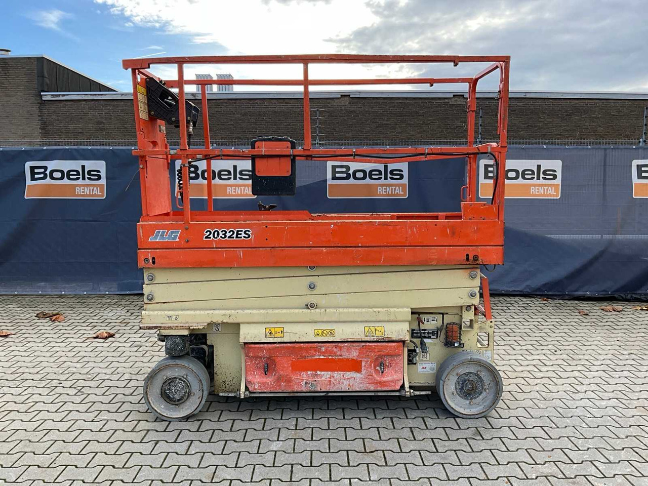 2019 JLG 2032ES AERIAL WORK PLATFORM - Aerial platform: picture 3 2019 JLG 2032ES AERIAL WORK PLATFORM - Aerial platform: picture 3