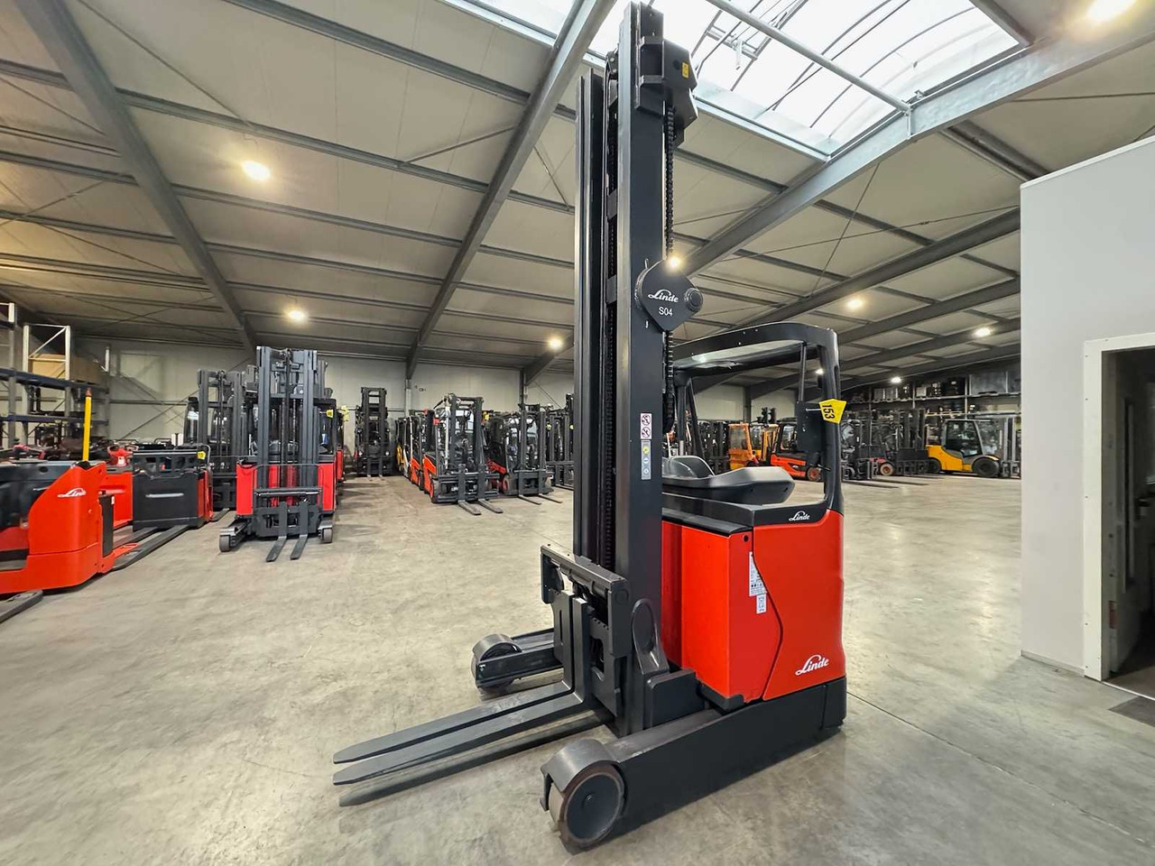 2019 SERVICE + UVV 08/2026 LINDE R16HD EVO TRIPLEX 905CM ELECTRIC FORKLIFT 10,525 HOURS - Forklift: picture 1 2019 SERVICE + UVV 08/2026 LINDE R16HD EVO TRIPLEX 905CM ELECTRIC FORKLIFT 10,525 HOURS - Forklift: picture 1