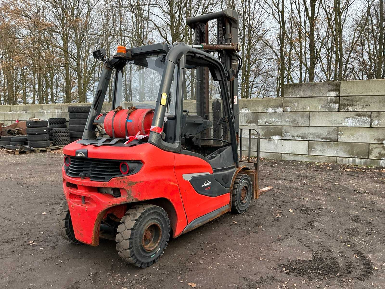 2020 LINDE H25T-01 FORKLIFT - Forklift: picture 5 2020 LINDE H25T-01 FORKLIFT - Forklift: picture 5