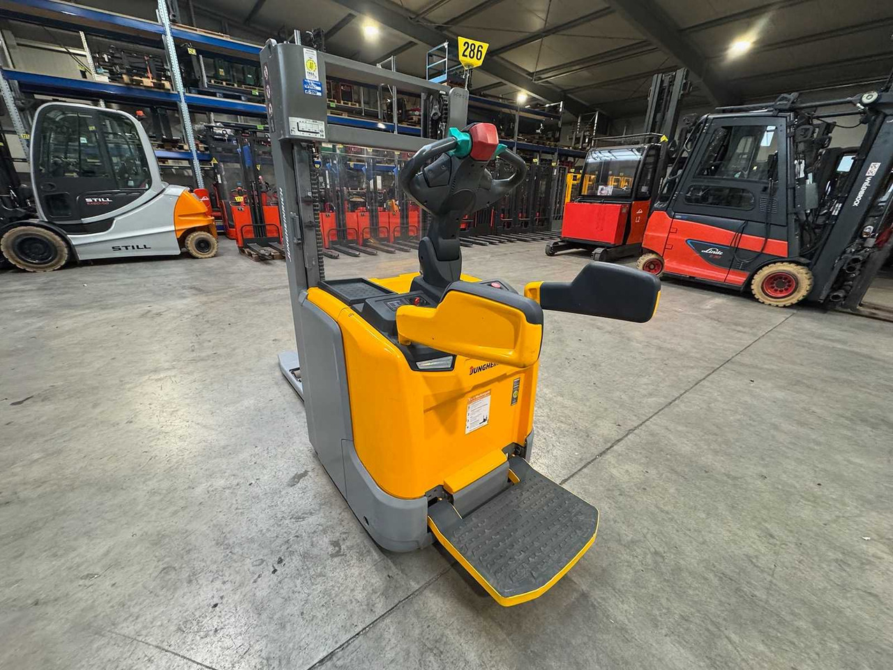 2020 SERVICE 12/2026 JUNGHEINRICH ERC214 EVO 1,400KG PLATFORM STACKER PALLET TRUCK ANT 1,734 HOURS - Forklift: picture 3 2020 SERVICE 12/2026 JUNGHEINRICH ERC214 EVO 1,400KG PLATFORM STACKER PALLET TRUCK ANT 1,734 HOURS - Forklift: picture 3